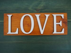 Dekorační dřevěná cedule s nápisem "ořech" 3 varianty - Love