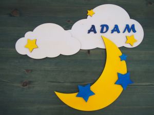 Dřevěná dekorace na míru mraky a měsíc se jménem