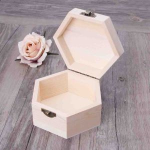Dřevěná krabička šestiúhelník