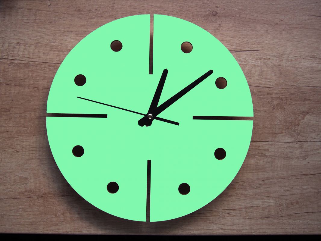 Dřevěné nástěnné hodiny "modern" - mint