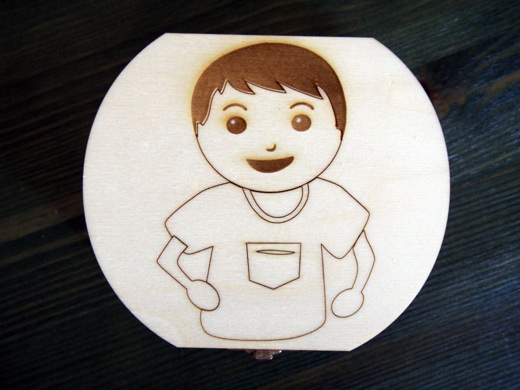 Dřevěná krabička na mléčné zoubky s českými popisky holka/kluk - kluk