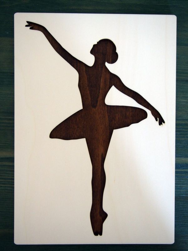 Dřevěný obrázek baletka 1 - tmavá
