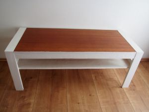 Konferenční stolek, renovovaný