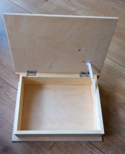 Dřevěná skříňka "knížka" s gravírováním