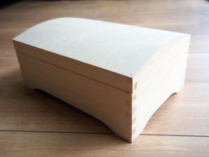 Dřevěná truhlička 30x20x13,5