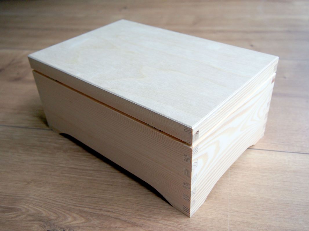 Dřevěný box s výklopným víkem 30x20x13,5