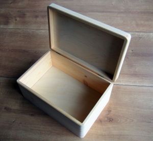Dřevěný zavírací box 30x20x13,5cm s baletkou