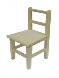 Dětská dřevěná židlička