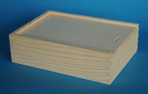 Dřevěná krabička se zasunovacím víkem