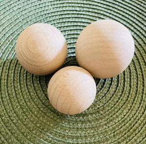 Dřevěná kulička, různý průměr | průměr 4cm, průměr 4,5cm, průměr 5cm