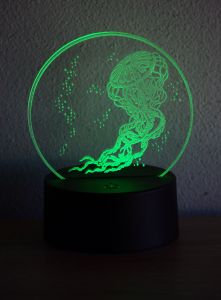 LED lampička medůza gravírované plexisklo